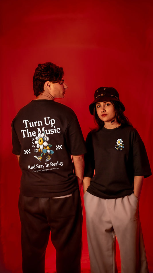 Oversized T-Shirt : THE MUSIC